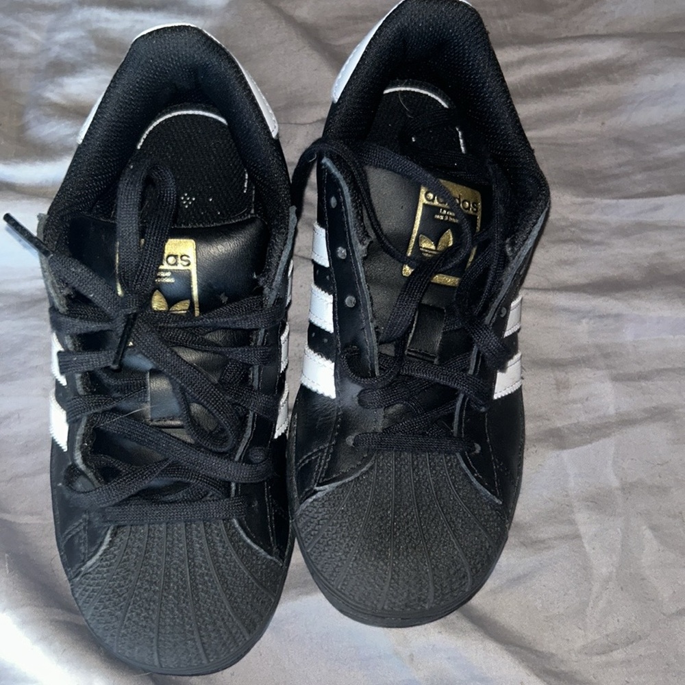 Addis kids shoes only worn 1 time